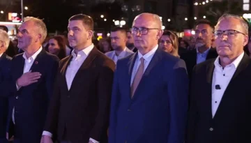 PDK-ja e hap fushatën, Limaj shihet krah Bedri Hamzës e Memli Krasniqit