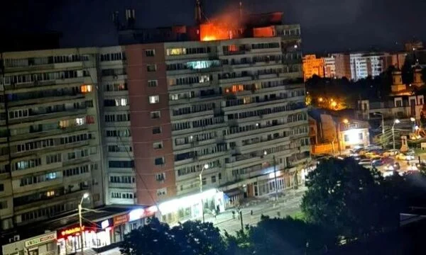 דנון רוסי פגע בבניין מגורים ברומניה, ופצע שני אנשים