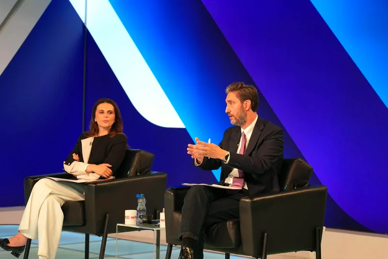 Ismaili híd: Kurtnek a szegénység és a munkanélküliség ellen kell küzdenie, nem pedig a polgárokat egymás ellen fordítani (VIDEO)