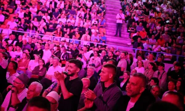 Politične stranke nadaljujejo volitve, ta mesta so izbrana za danes