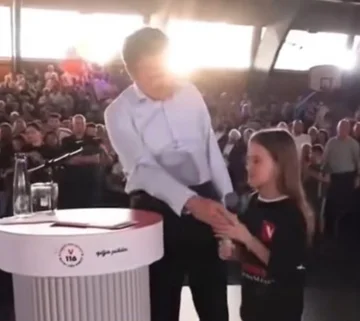 “ - So Kurt misused the little girl in Vushtrri for campaigning