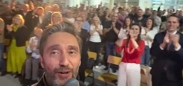 Uran Ismaili uron në mënyrë të veçantë Kadri Veselin për ditëlindje (VIDEO)