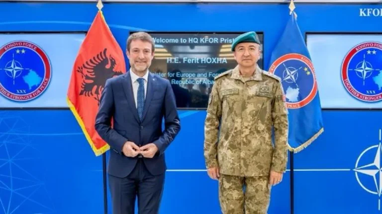 Ulutash elogia il contributo dell'Albania alla missione KFOR in Kosovo