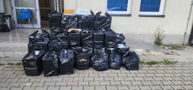 Police find goods smuggled into an uninhabited house in the year