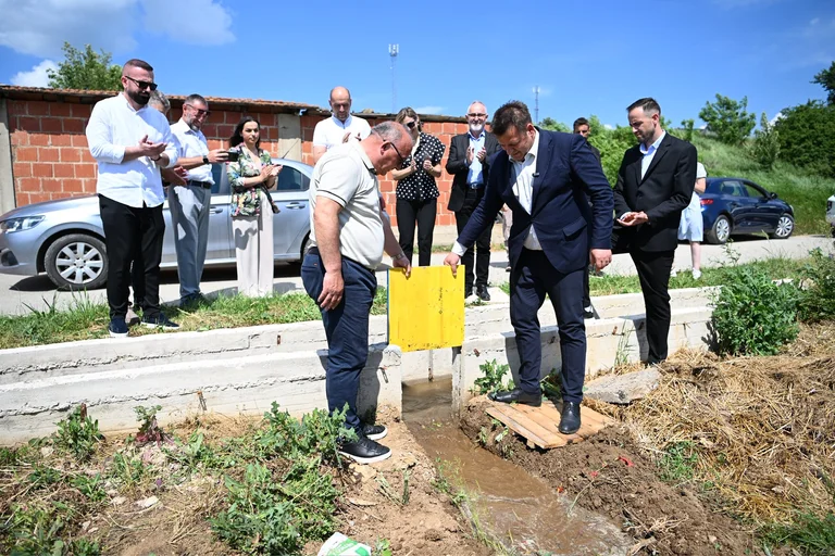 Amendi Muja va esborrar el vídeo del projecte"inoviu"de regrigació de porc