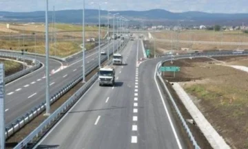 Sot do të ketë mbyllje të përkohshme të një korsie të autostradës “Arbën Xhaferi”