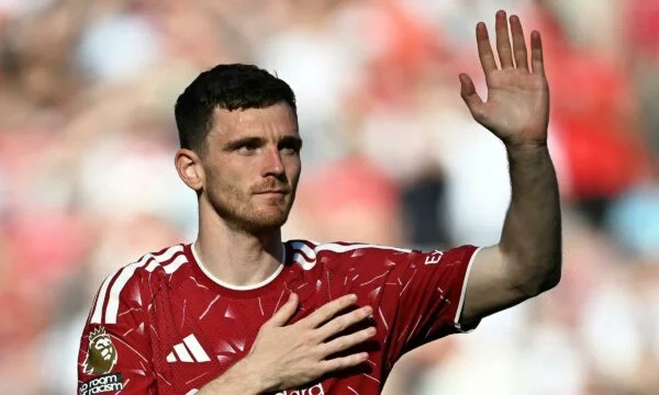 Official: Andy Robertson überstellt nach Tottenham Hotspur