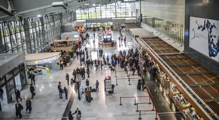 Cittadino straniero catturato all'aeroporto con documenti falsificati