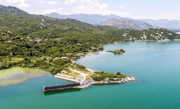 Lago Shkodra ha dichiarato la ricchezza di U NESTO