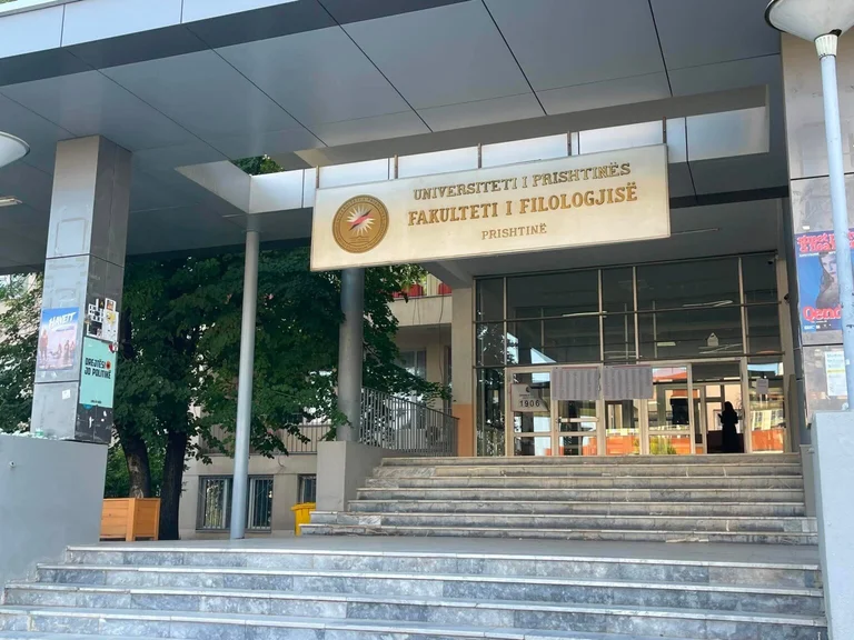 Hapet qendra më e madhe e votimit në Prishtinë