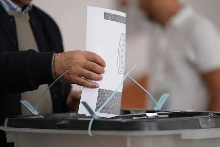 “Frustrimi për bllokadën politike po rritet”, mediat e huaja raportojnë për zgjedhjet në Kosovë