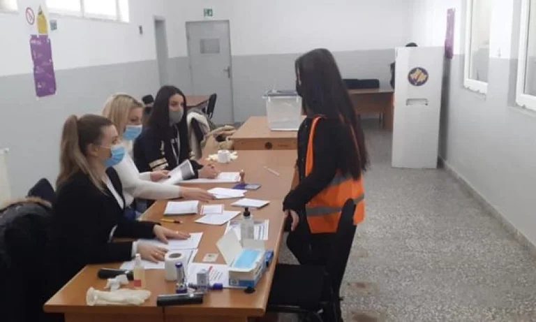 Oltre 600 prigionieri esercitano il diritto di voto