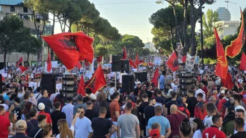 11ème jour de protestation, les Albanais de Frontières s'attendaient à venir à Tirana