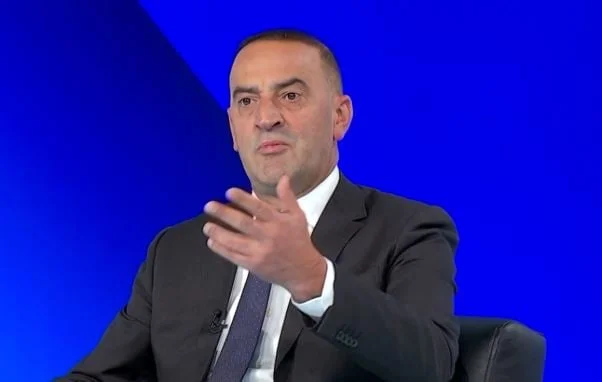 Daut Haradinaj: No hi ha ningú que pugui aturar el debat públic i polític a Kosovo, que el temps ha estat executant-se l'any 1999.