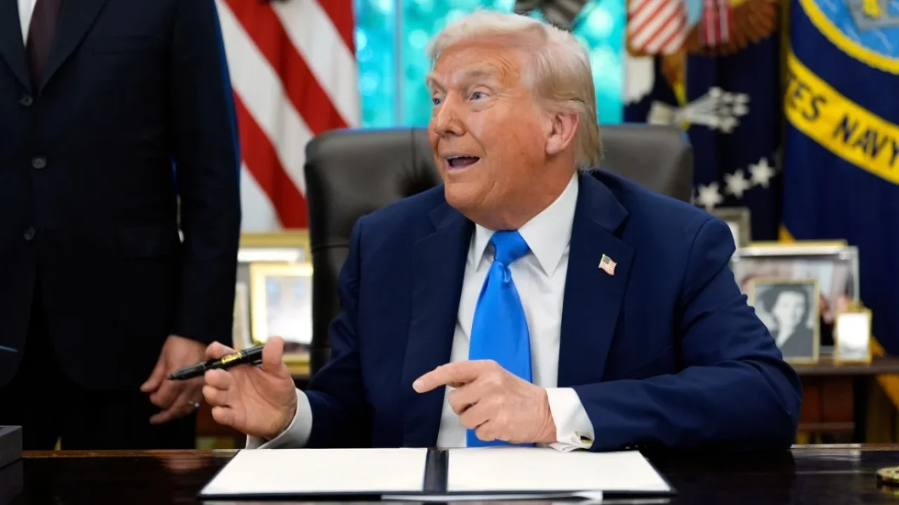  Dokumenti është firmosur  por detajet mbeten sekret   Trump  Marrëveshja është gati  çfarë ndryshon tani për Iranin dhe Izraelin