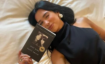 Dua Lipa frymëzon edhe përmes librave, zbulon pesë titujt e saj të preferuar