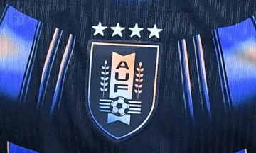 Warum hat Uruguay vier Sterne auf dem Fan, obwohl es nur zwei Weltsieger hat?