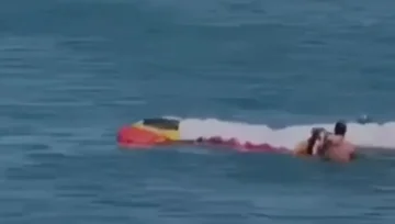 Panic moments in Vlora: Parasitus falls at sea, saved by two vacationers