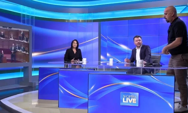“Bultilize Rama”, Albatros Rexhaj crashes with Top Channel journalist, she says: Leave the show now