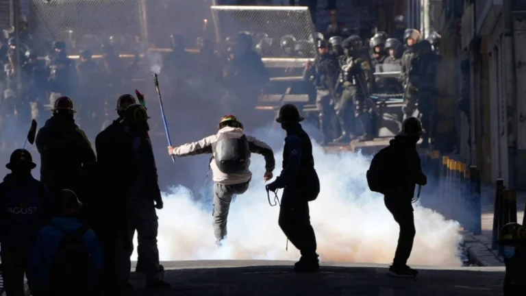 Il presidente della Bolivia dichiara lo stato di emergenza, responsabile delle proteste di massa nel paese per più di 50 giorni