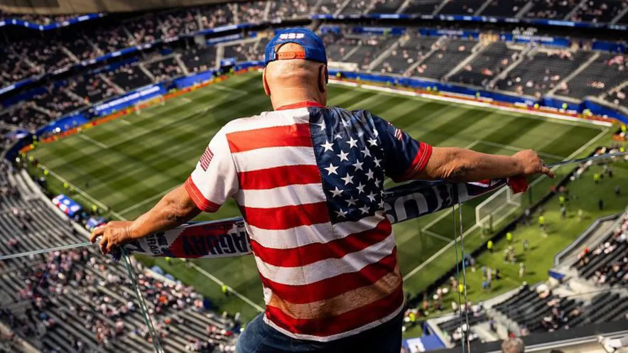 Pse futbolli quhet  soccer  në SHBA dhe Kanada 