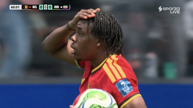 Karton i kuq: Belgjika mbetet me 10 lojtarë ndaj Iranit