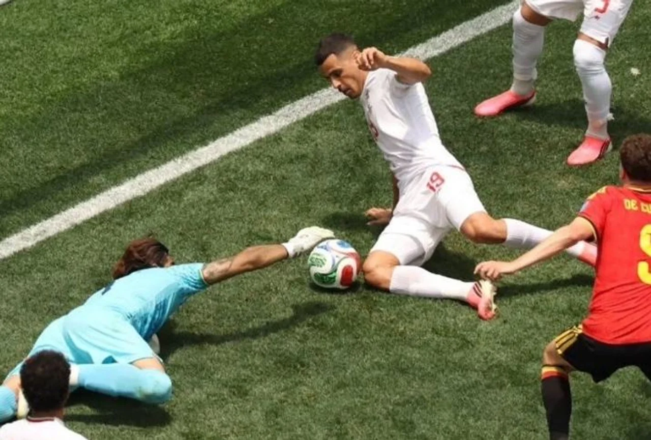 Portieri Beiranvand  hero  i Iranit  mbyllet baras ndeshja ndaj Belgjikës
