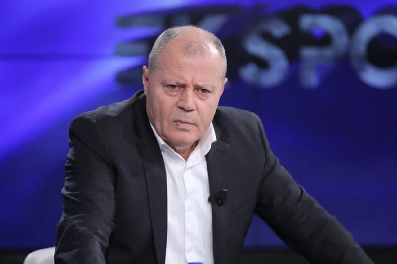 Mustafa Nano mesazh për protestuesit  Mbani distancë nga qentë e Hamasit dhe zagarët e Berishës