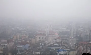 Termocentralet e vjetruara në Ballkanin Perëndimor ndotin 6.6 herë mbi limitin e lejuar