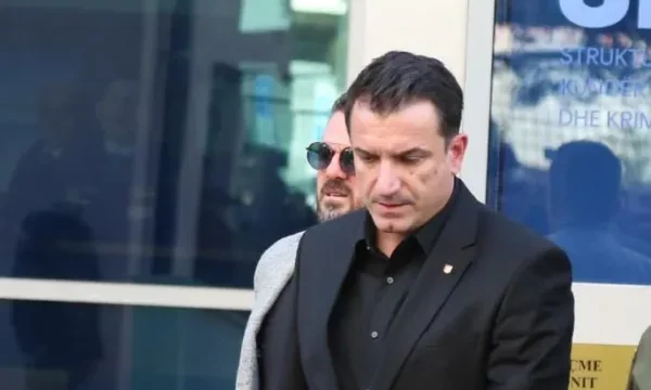 Mlle Erion Veliaj, audience reportée