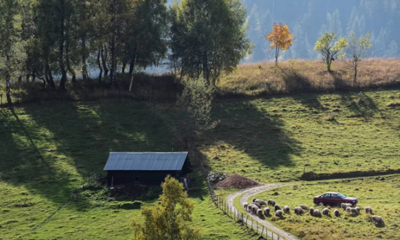  Në Kosovë ndihesh si në familje   Turistët zbulojnë  perlën e fshehur  mes maleve të Ballkanit
