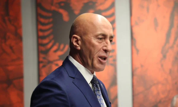 Haradinaj: Pa marrëveshje opozitare, Kosova do të vazhdojë të jetojë në “epokën Kurti”
