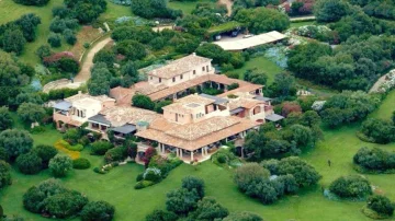 Shitet për 350 milionë euro vila e festave “Bunga Bunga” e Berlusconit