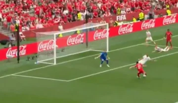 Unstopable Switzerland in the second half again marks Canada