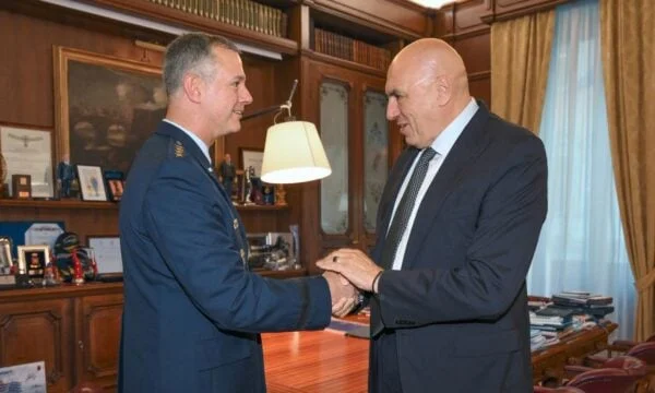 Allied Force Commander for Europe Goes for Discussions in Rome . . . . . <x0) NATO activaries “
