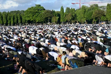 Gouvernement danois pour arrêter l'appel islamique, ezani: Pas de place sur les toits danois