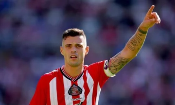 Xhaka e ‘dhezë’ merkaton, afër kalimit të gjiganti anglez