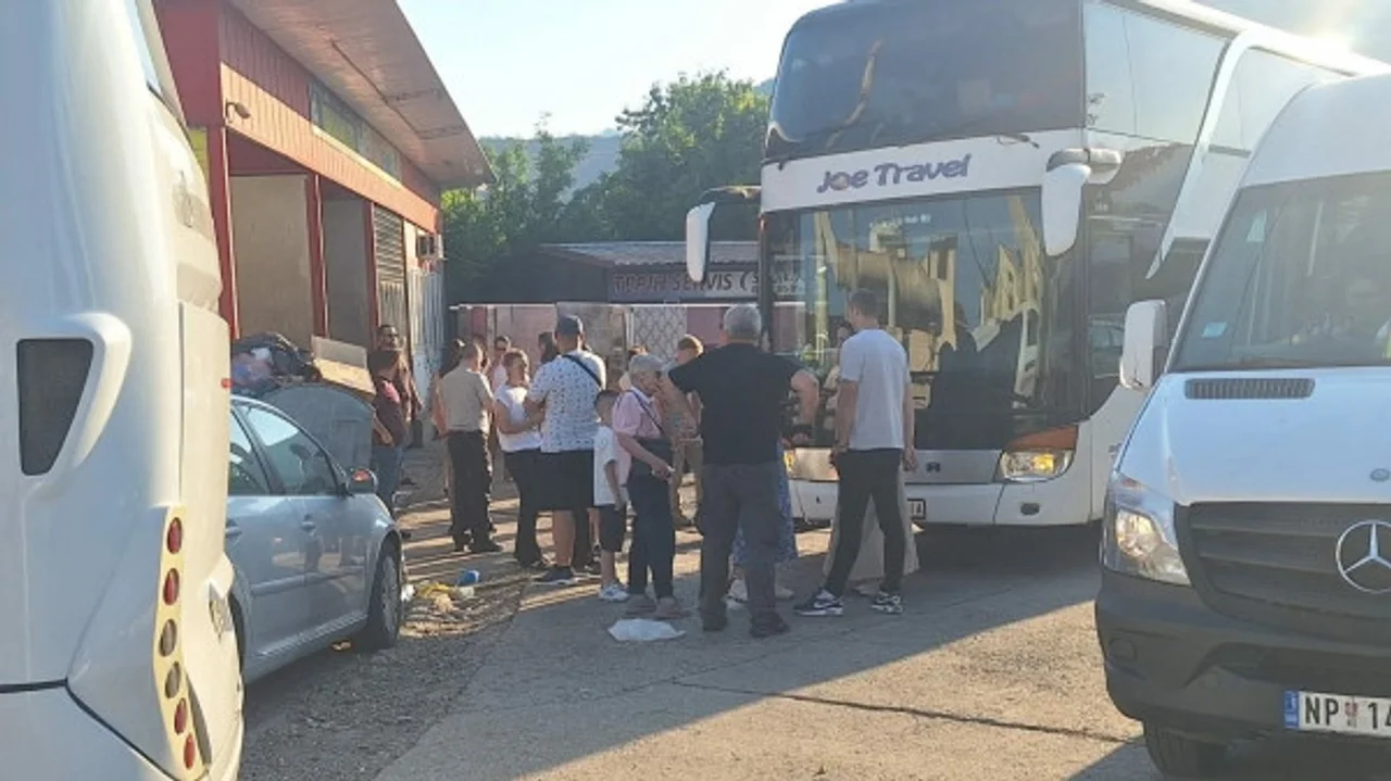 Qytetarët serbë nisen nga veriu për ta festuar  Vidovdanin 