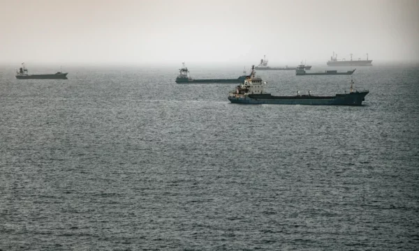 CNN: Hormuz Strait “nel caos