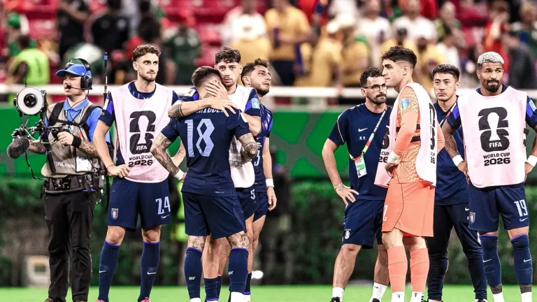 Federata u jep një ndëshkim brutal futbollistëve të Uruguait pas dështimit në Botëror