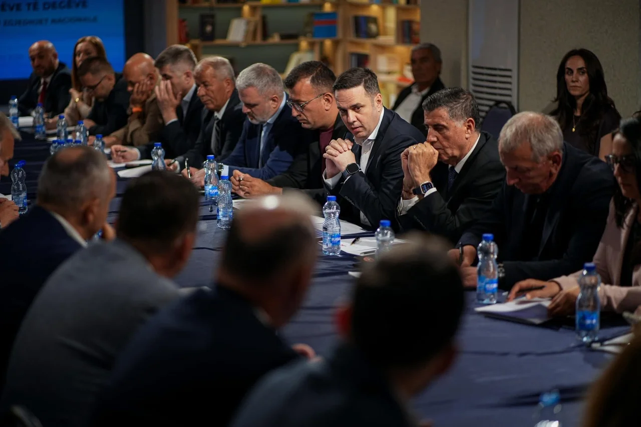 Kryesa e LDK së sot në takim me kryetarët e degëve  në fokus kërkesat për dorëheqjen e Abdixhikut pas rezultatit zgjedhor