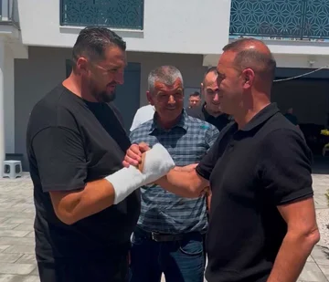 Daut Haradinaj besucht Bekim Metaj, lobt den Mut des ehemaligen KLA-Soldats
