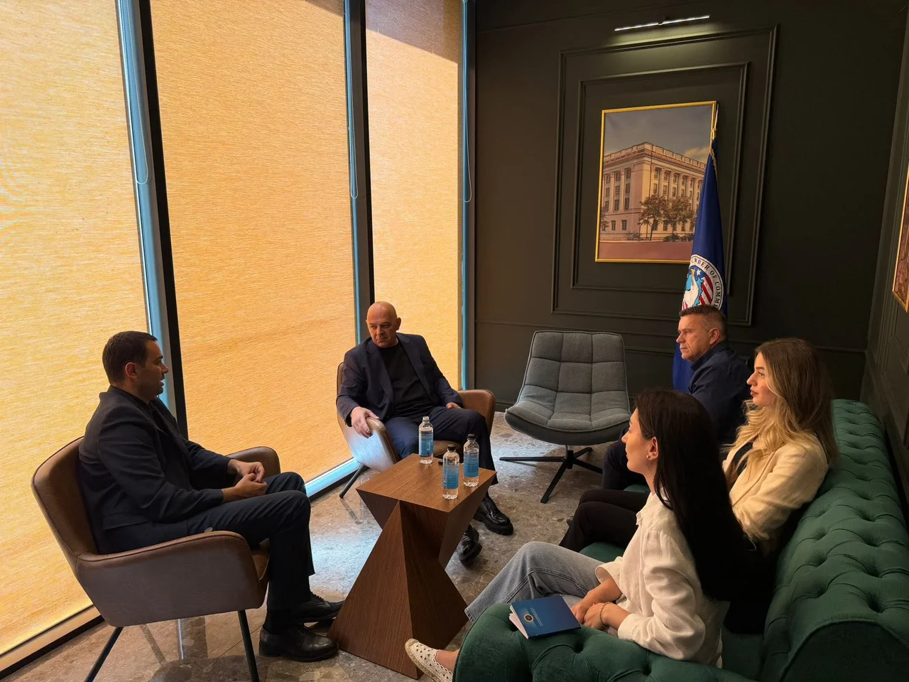 Gjini takon kryetarin e Odës Amerikane  Kyçja në rrjetin e gazit amerikan  hap strategjik për të ardhmen energjetike dhe ekonomike të Kosovës
