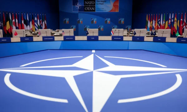 Die NATO erklärt, warum der Kosovo nicht zum Gipfel von Ankara eingeladen wurde: Wir erlauben, dass regionale Sicherheit gefährdet wird