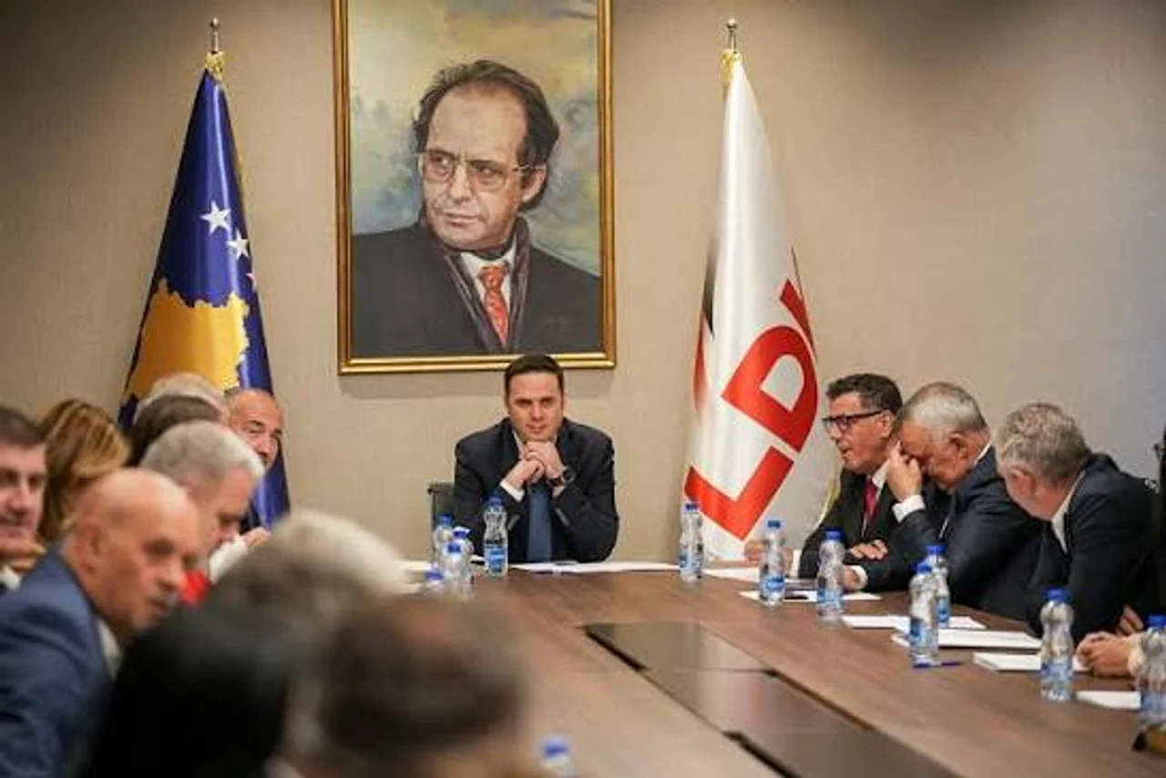 LDK me deklaratë të përbashkët pas takimit  Rikonfirmohet mbështetja e plotë për Kryetarin e Kryesinë  zgjedhjet sipas afatave statutore