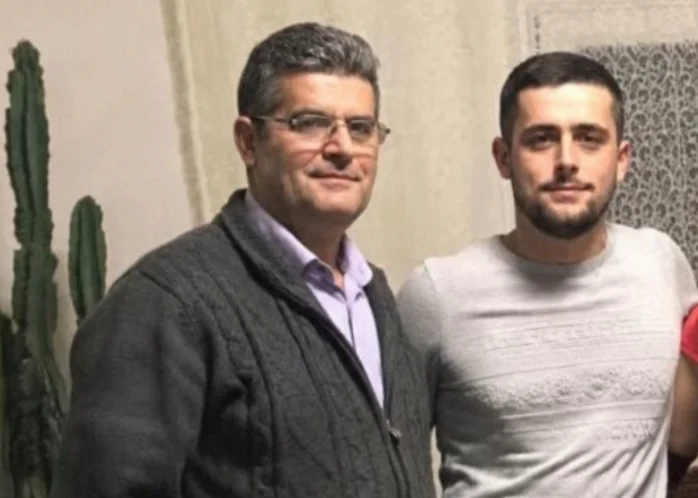Vater und Sohn werden morgen begraben, die tragische Todesfälle in Decan erlitten