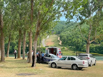 Reprendre les recherches sur les personnes disparues de 25 ans au lac Batlava