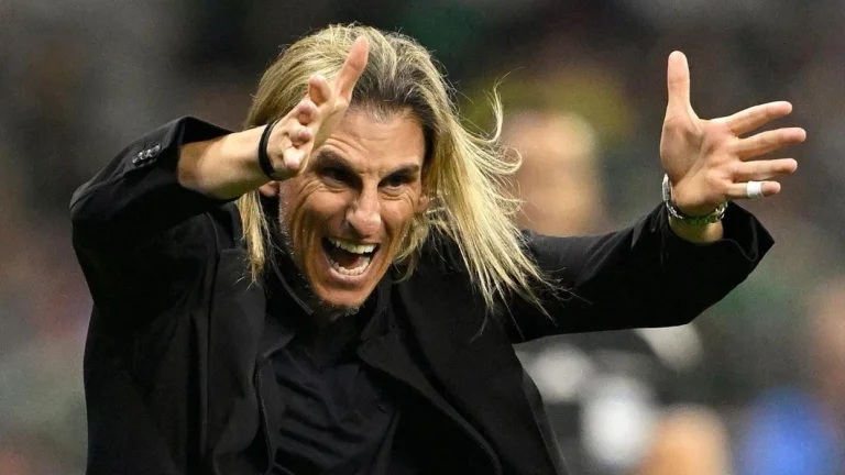 Appelé sensation de Coupe du monde, entraîneur démissionne