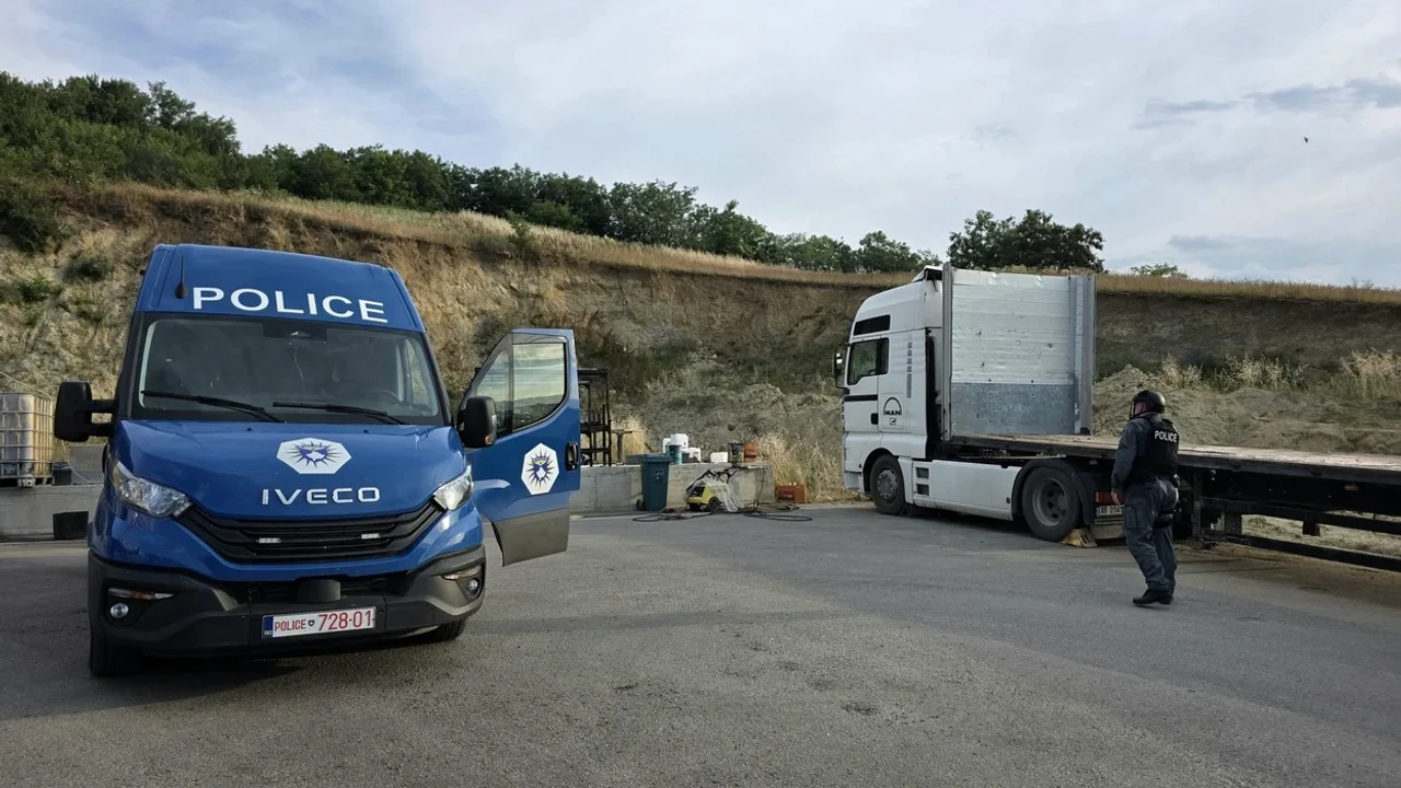 Detaje nga aksioni i sotëm  9 persona të arrestuar   sekuestrohen 15 mijë euro dhe pesë autobotë të naftës