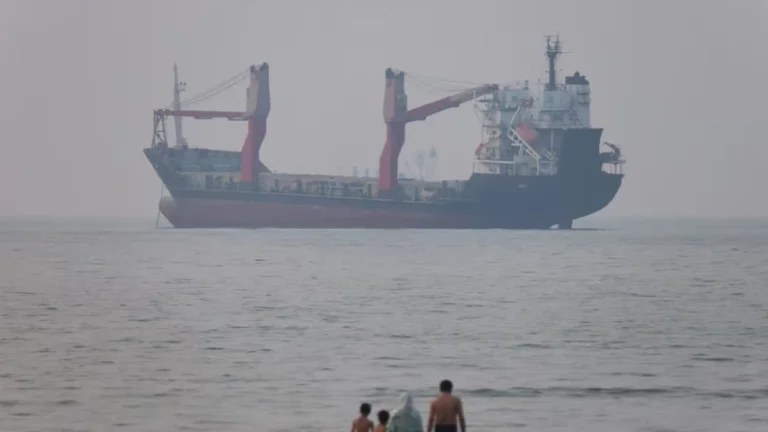 EE.UU., Irán Comiencen conversaciones técnicas para proporcionar acuerdos de paz, Resumption of Sea Transport